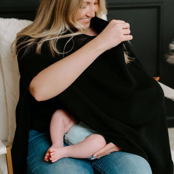 Toci Mom Tops - NWT Maternity Nursing Cover in Black